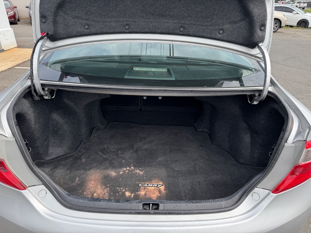 2014 Toyota Camry - $13,900