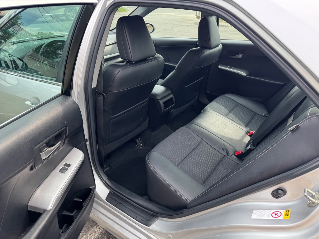 2014 Toyota Camry - $13,900