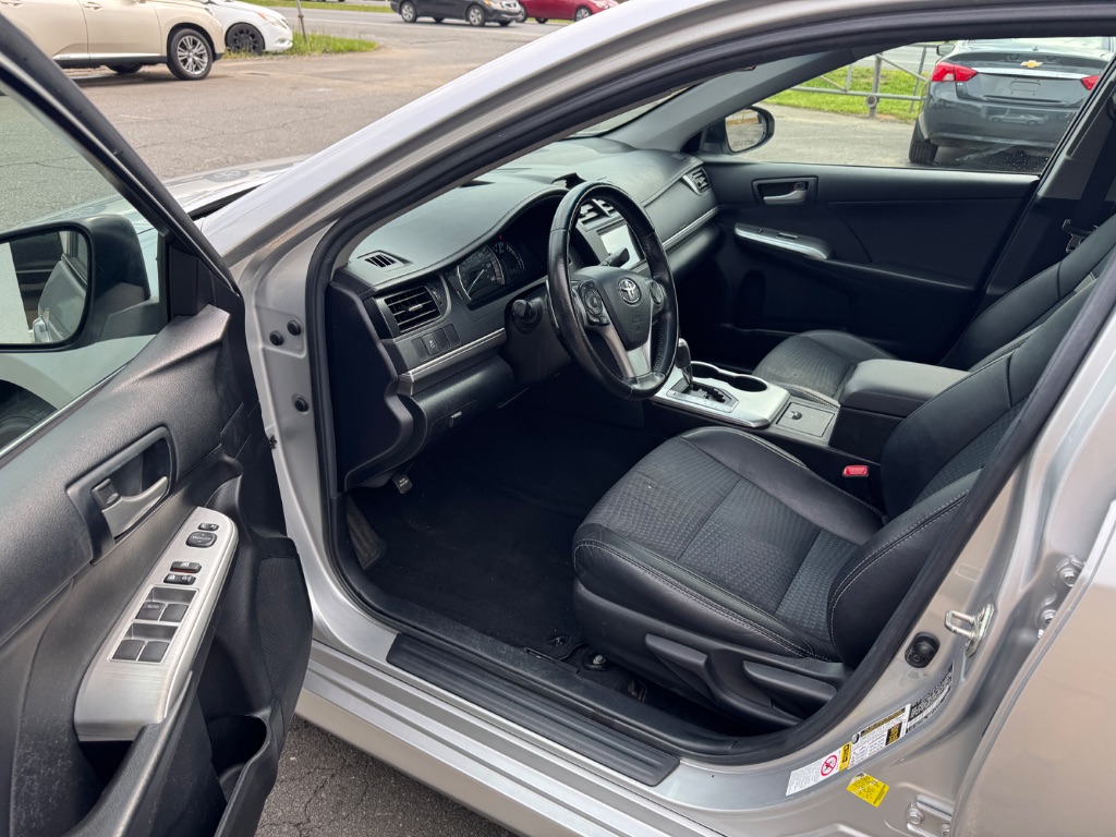 2014 Toyota Camry - $13,900