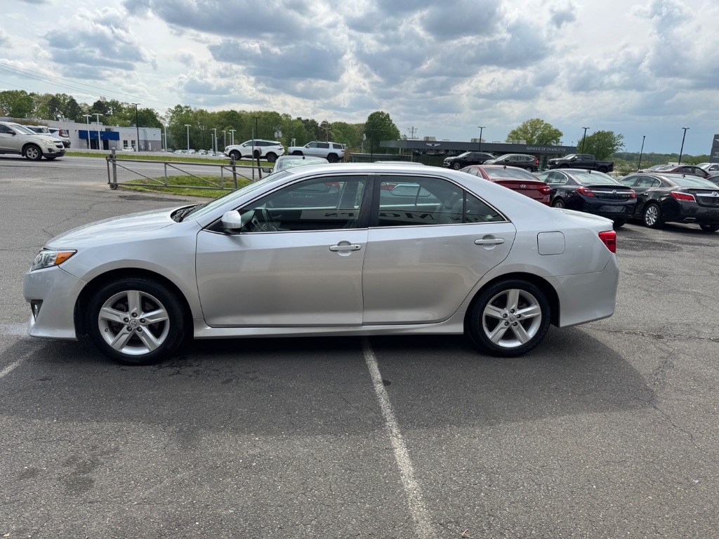 2014 Toyota Camry - $13,900