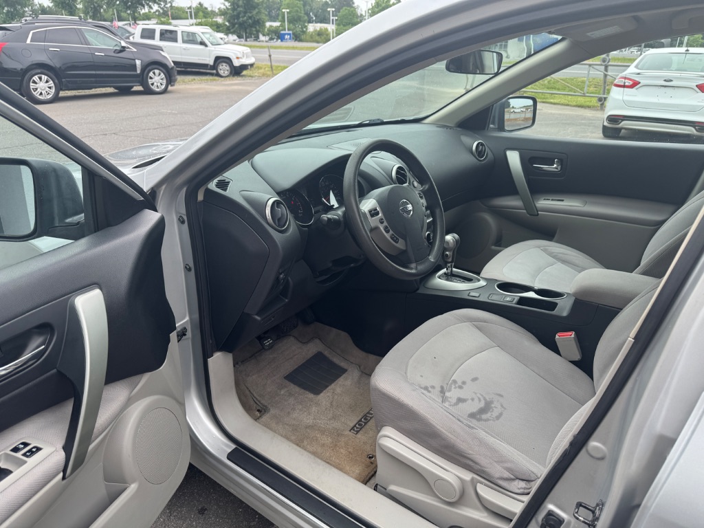 2012 Nissan Rogue - $5,500