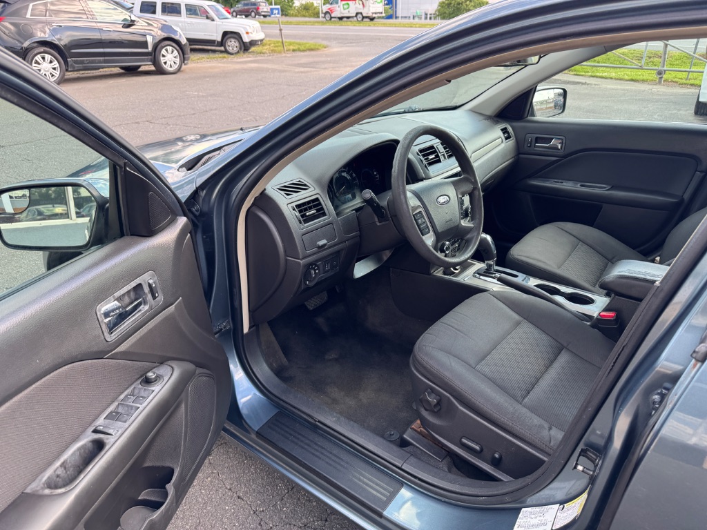 2012 Ford Fusion SE photo