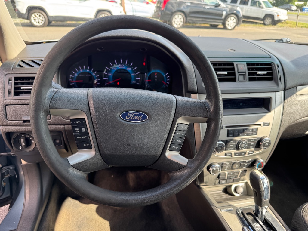 2012 Ford Fusion SE photo