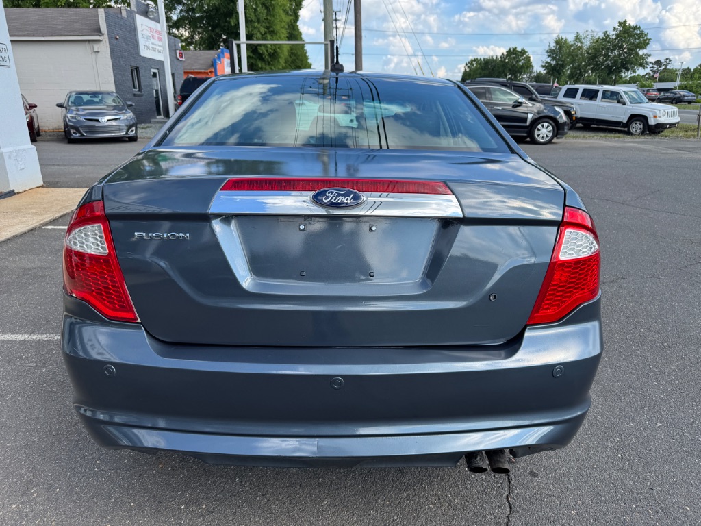 2012 Ford Fusion SE photo