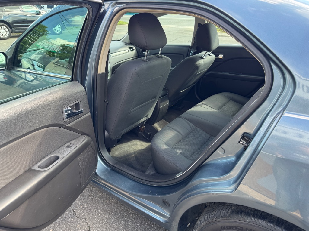 2012 Ford Fusion SE photo