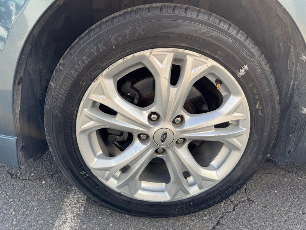 2012 Ford Fusion SE photo