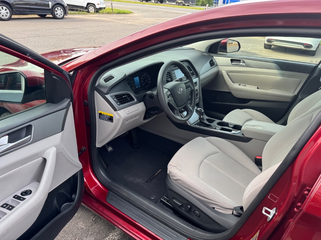 2015 Hyundai Sonata - $14,500