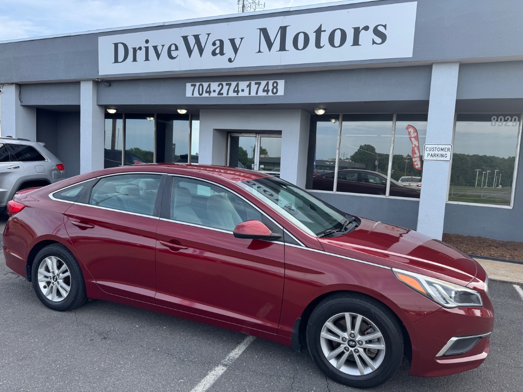 2015 Hyundai Sonata - $14,500