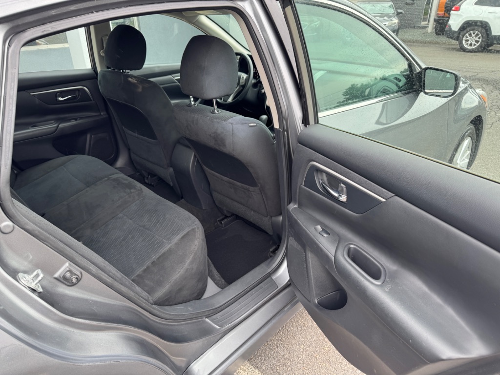 2015 Nissan Altima - $13,500