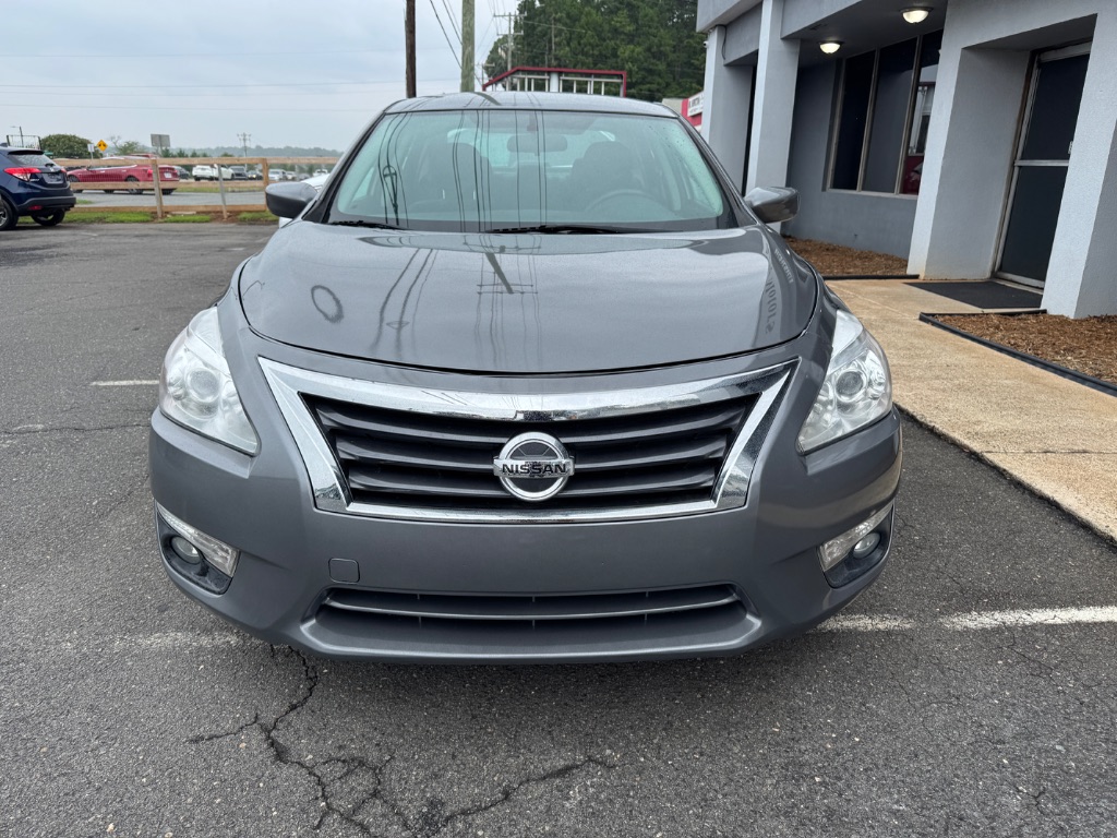 2015 Nissan Altima - $13,500