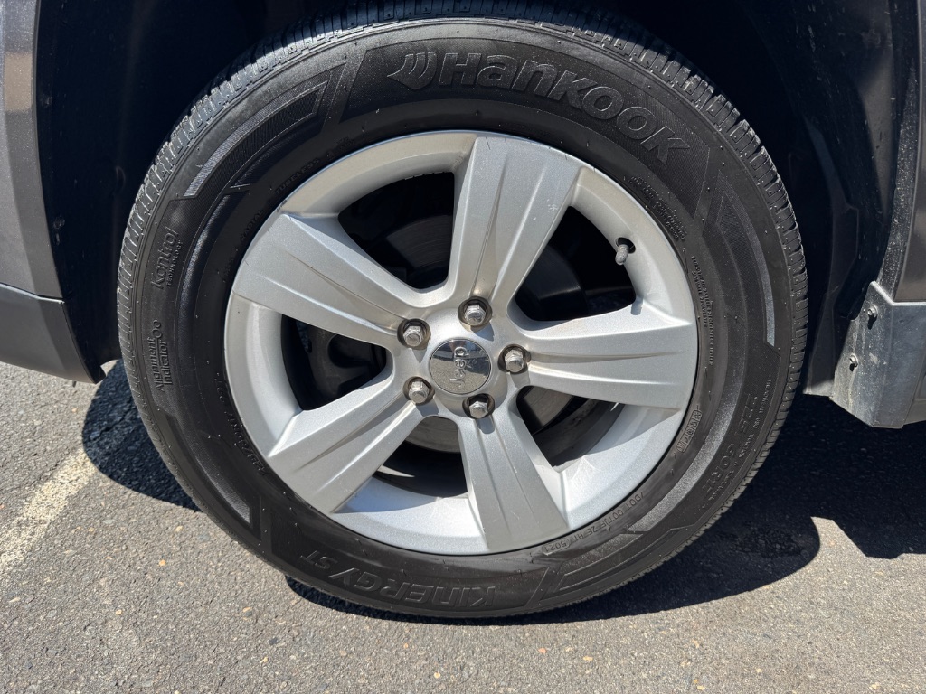 2016 Jeep Compass - $11,500