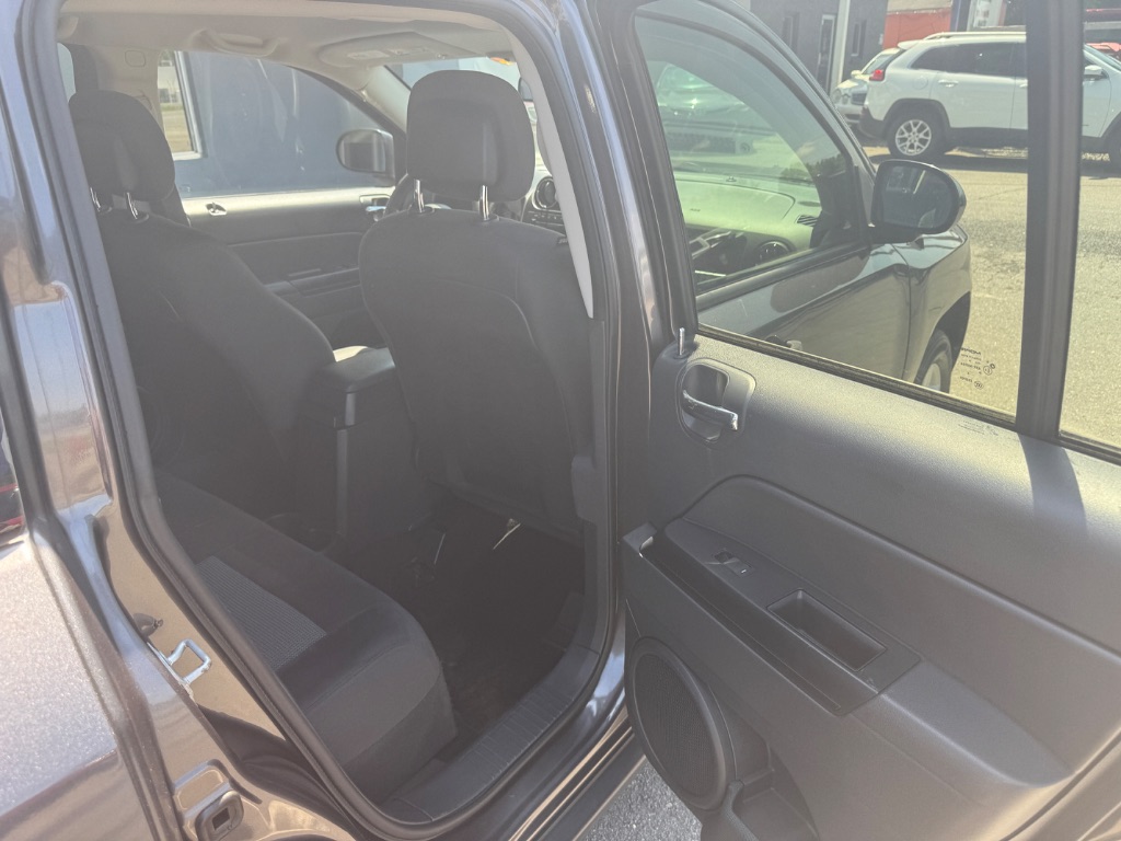 2016 Jeep Compass - $11,500