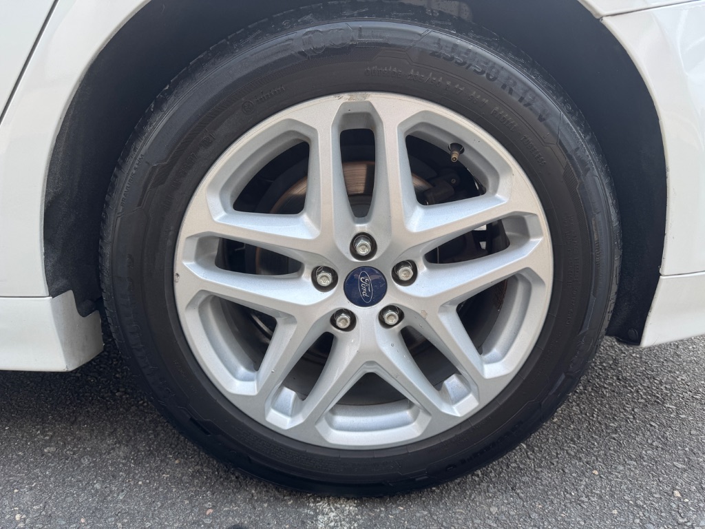 2016 Ford Fusion - $13,500