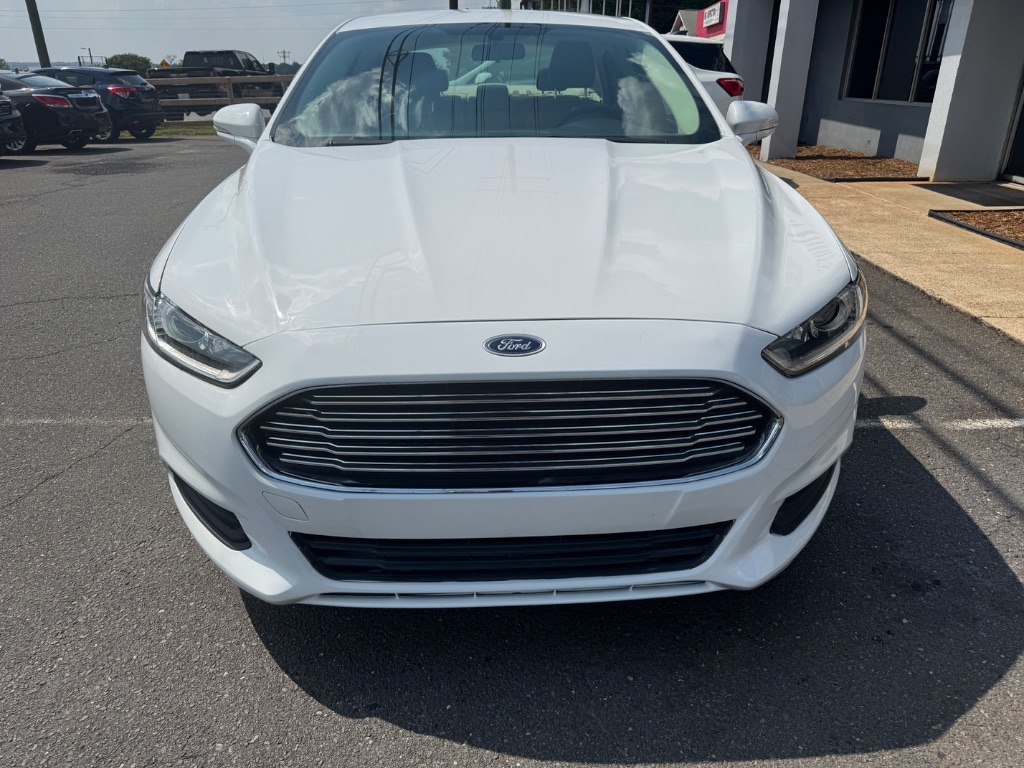 2016 Ford Fusion - $13,500