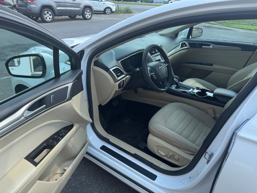 2016 Ford Fusion - $13,500