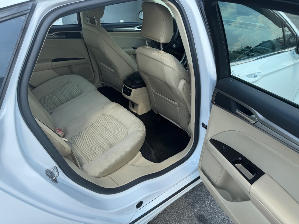 2016 Ford Fusion - $13,500