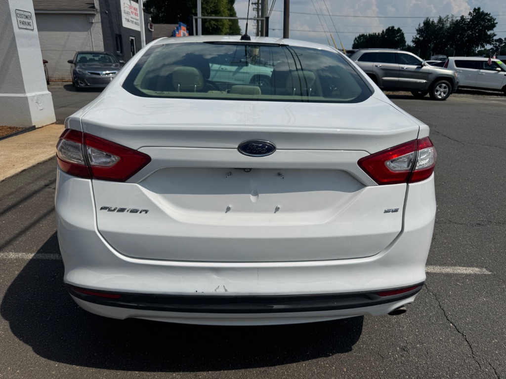 2016 Ford Fusion - $13,500
