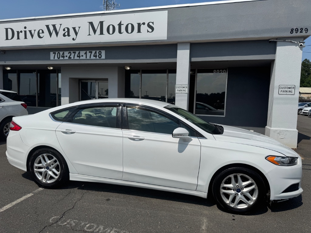 2016 Ford Fusion - $13,500