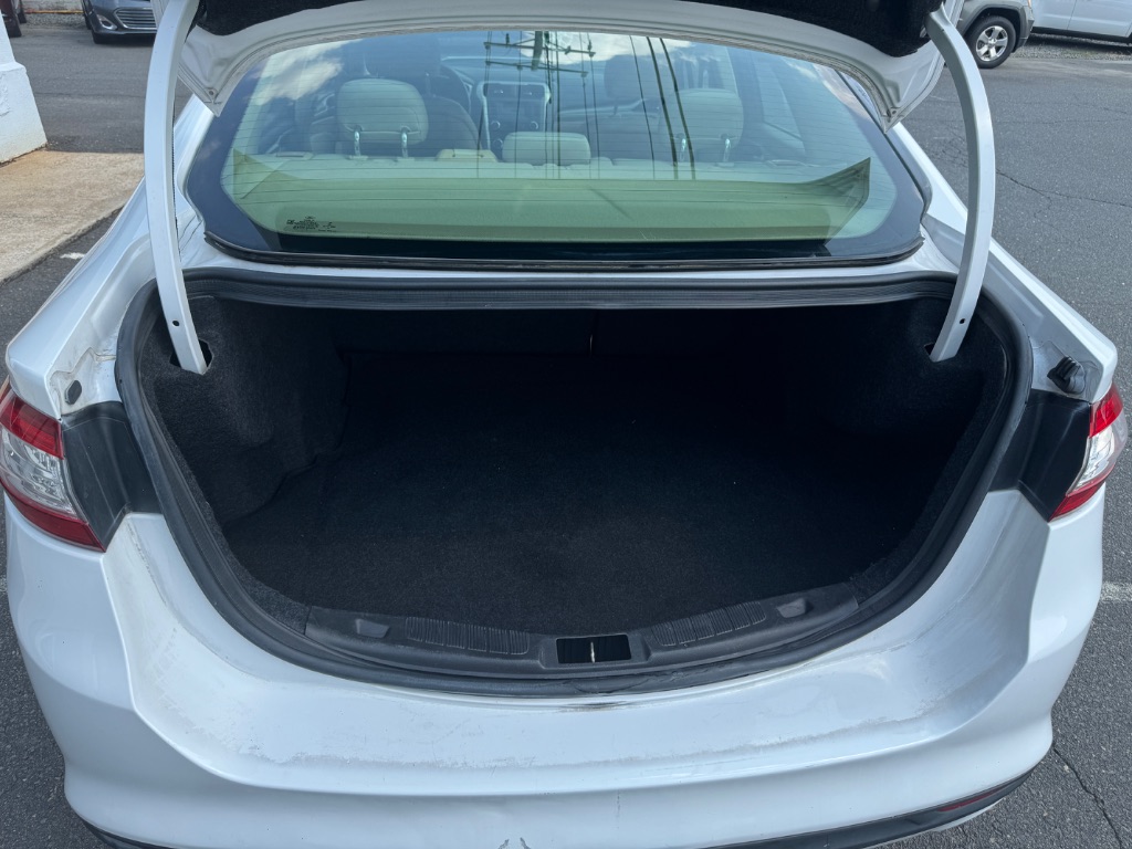 2016 Ford Fusion - $13,500
