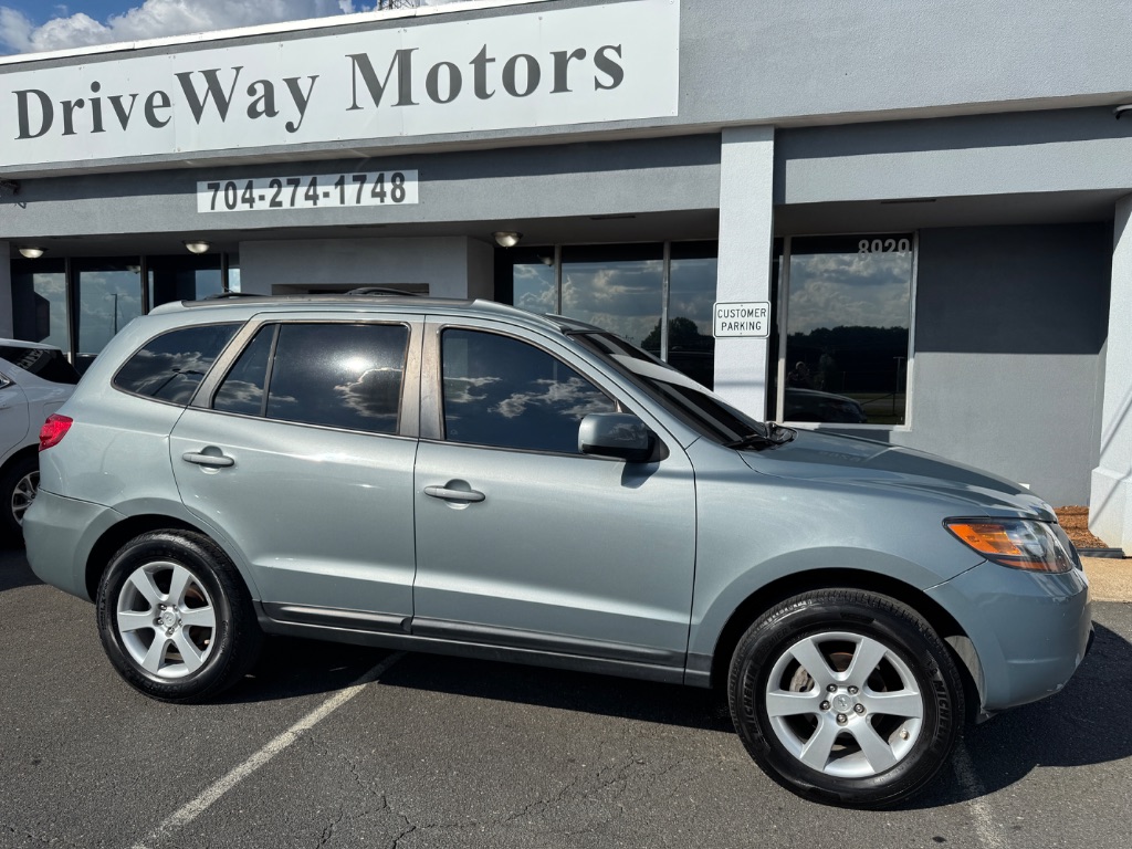 2009 Hyundai Santa Fe - $8,999