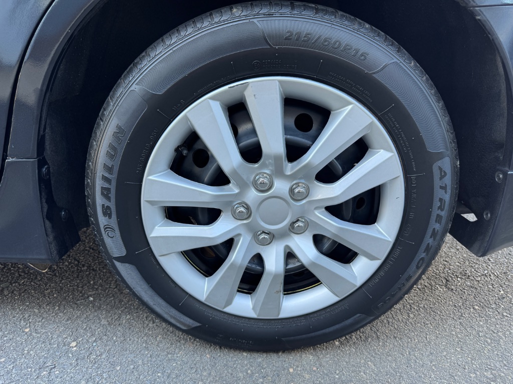 2015 Nissan Altima - $12,000