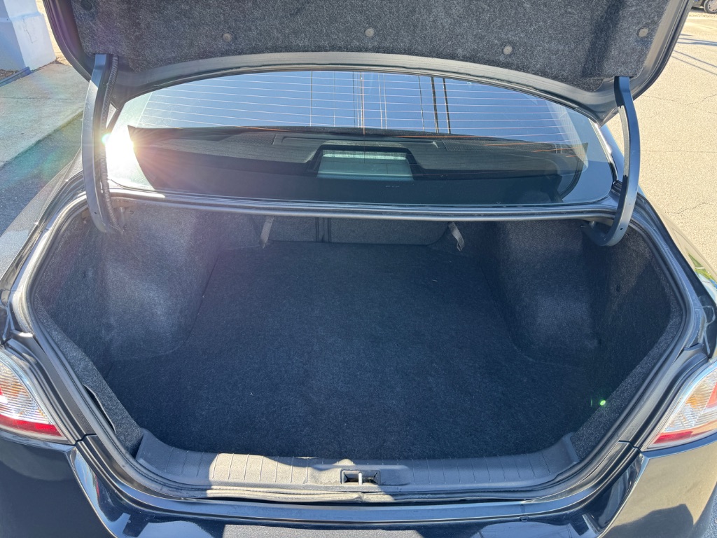 2015 Nissan Altima - $12,000