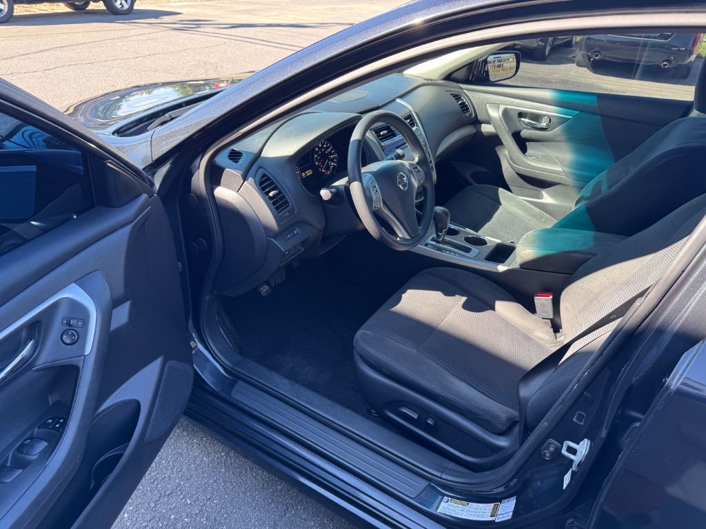 2015 Nissan Altima - $12,000