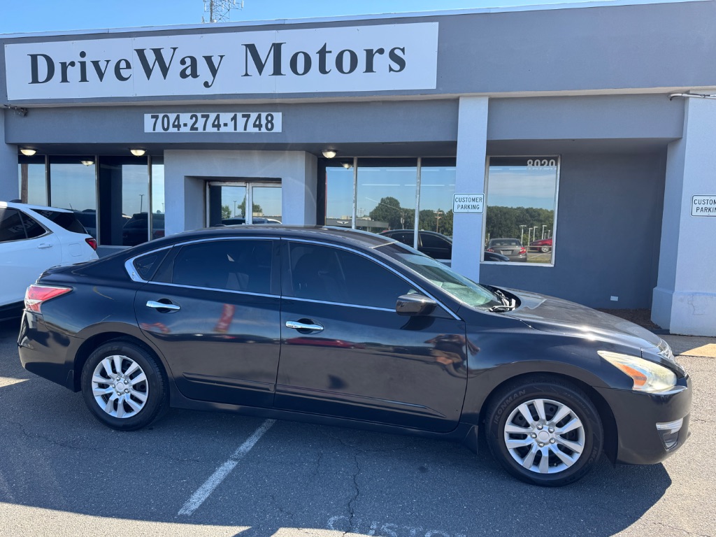 2015 Nissan Altima - $12,000