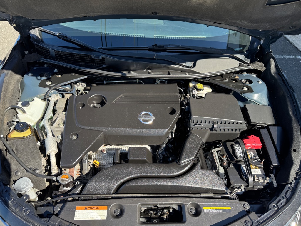 2015 Nissan Altima - $12,000