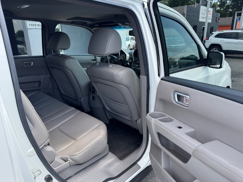 2012 Honda Pilot - $11,000