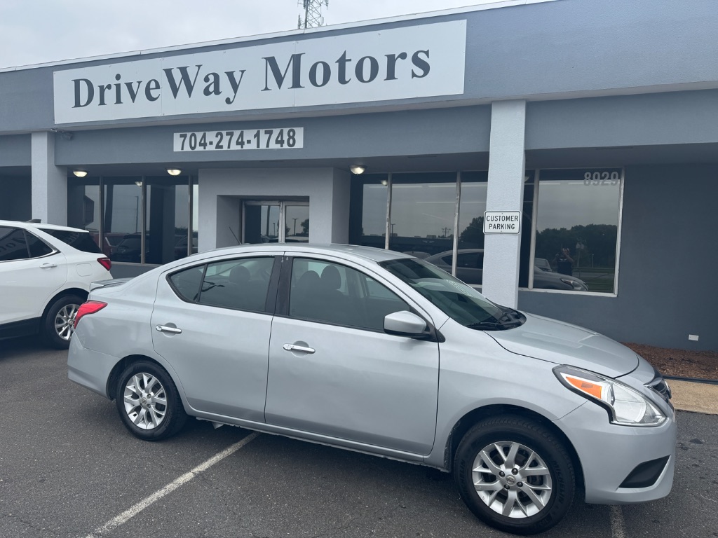 2018 Nissan Versa - $5,500