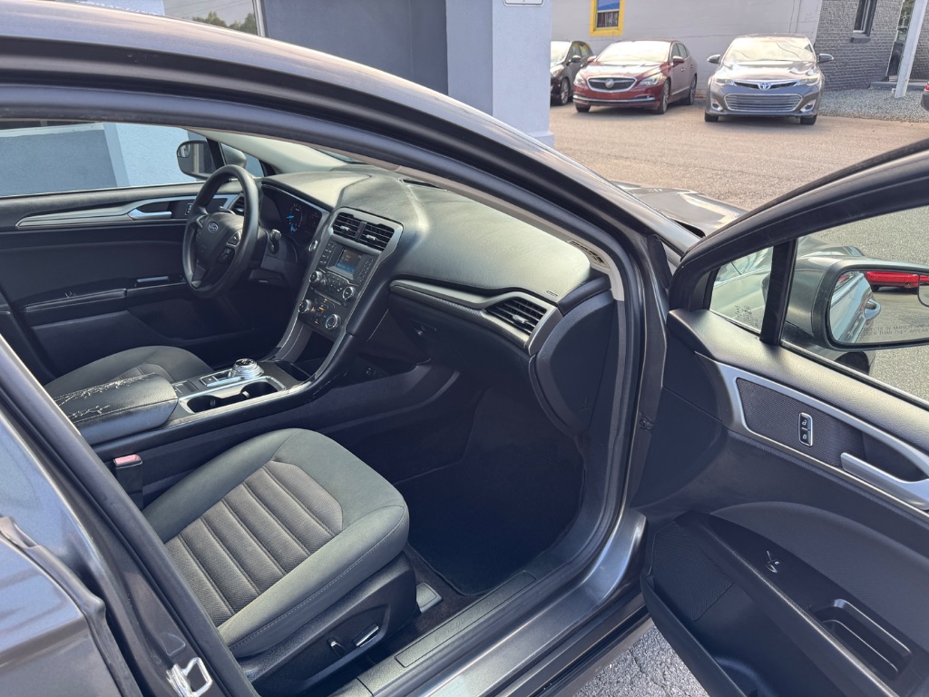 2017 Ford Fusion - $15,000