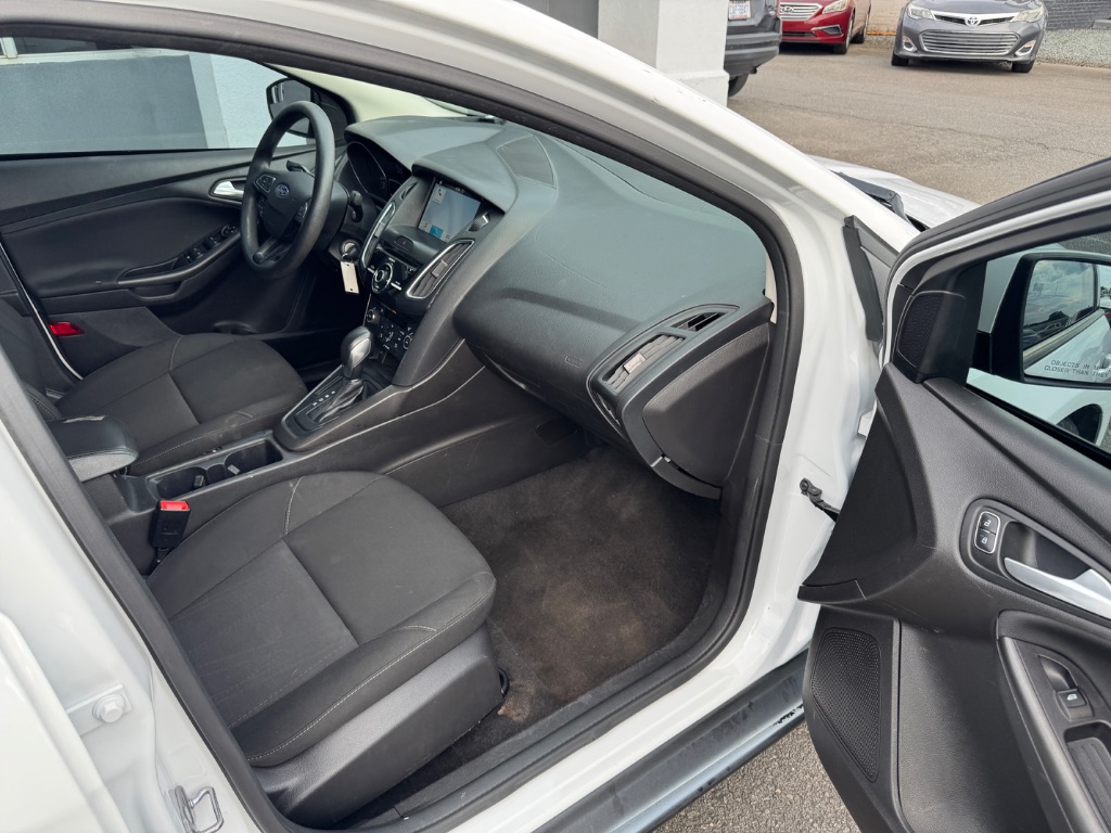 2017 Ford Focus - $9,999