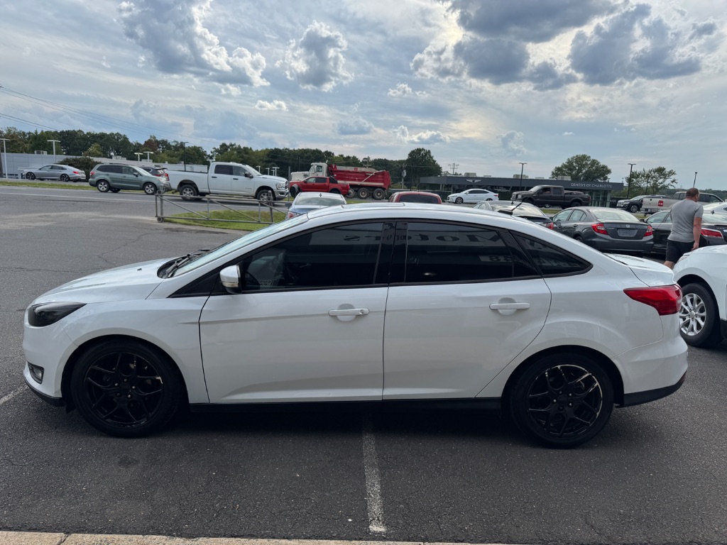 2017 Ford Focus - $9,999