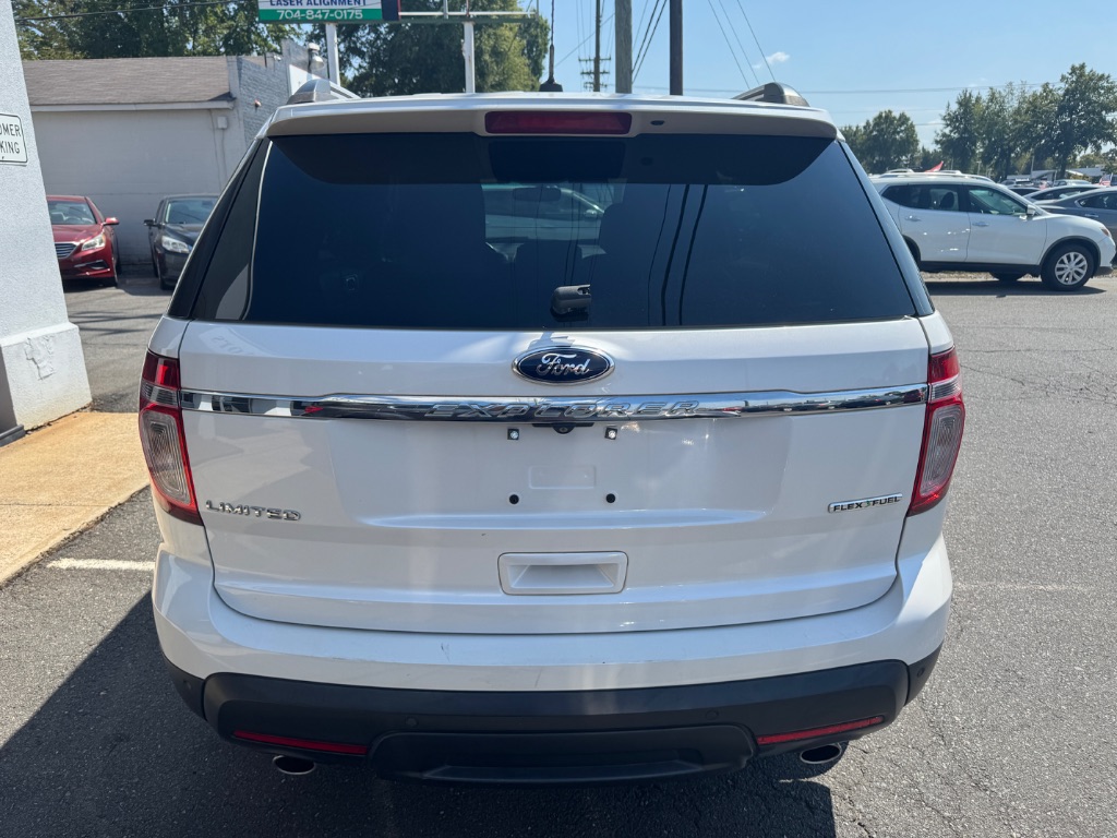 2015 Ford Explorer - $15,500