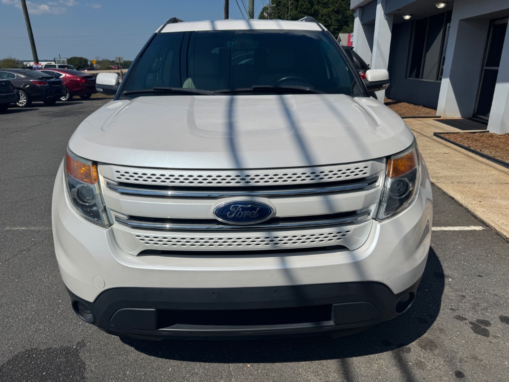2015 Ford Explorer - $15,500