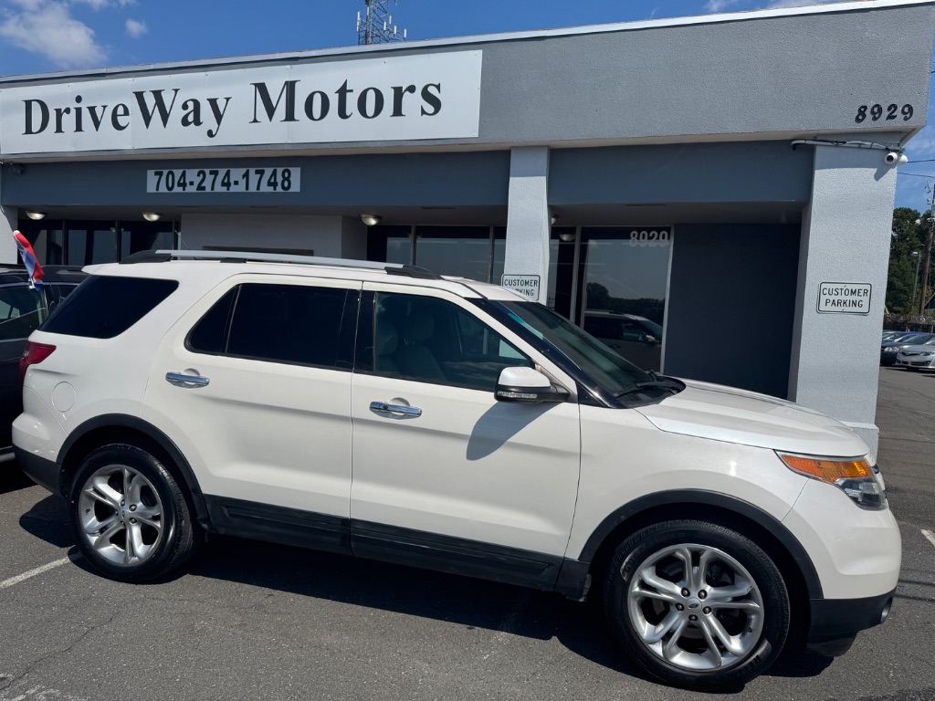 2015 Ford Explorer - $15,500