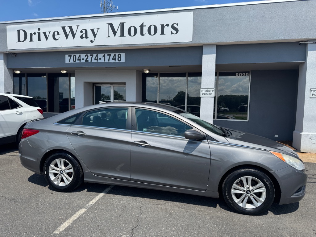 2013 Hyundai Sonata - $9,999