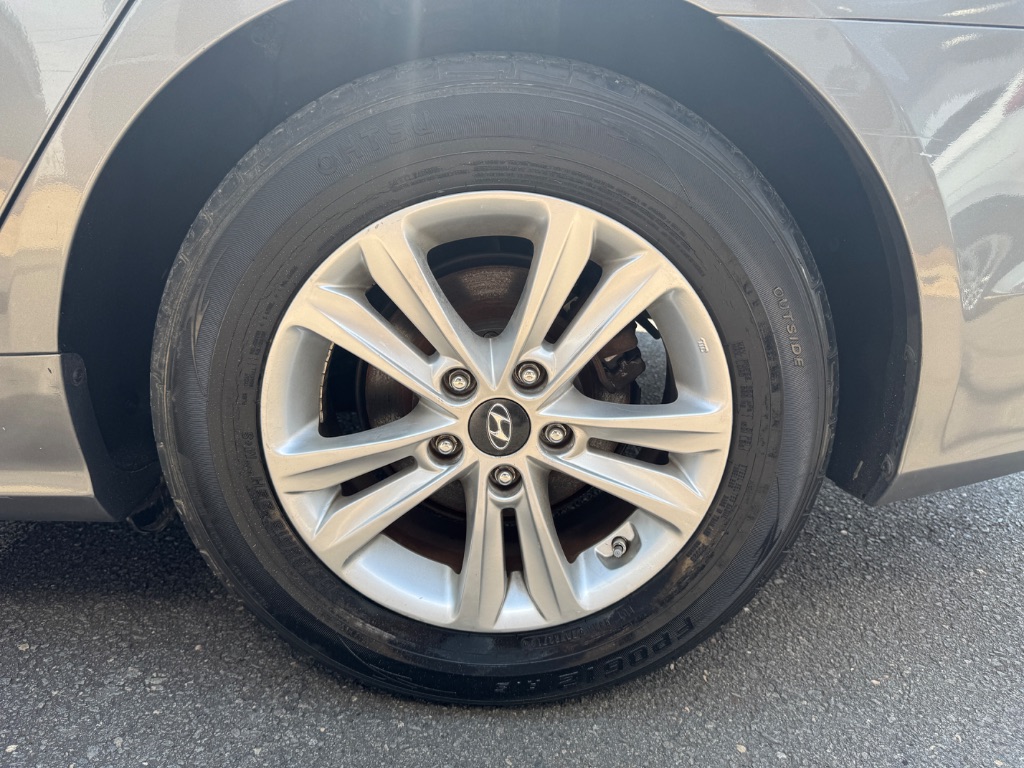 2013 Hyundai Sonata - $9,999