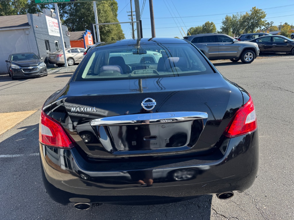 2011 Nissan Maxima - $9,999