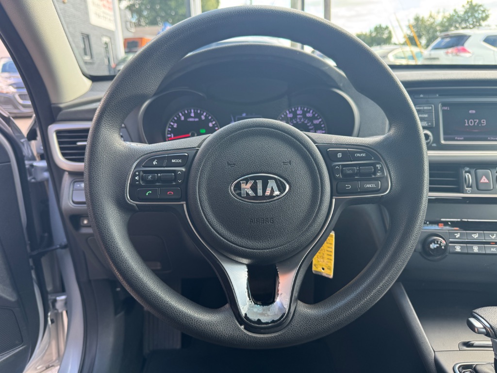 2017 Kia Optima - $11,000