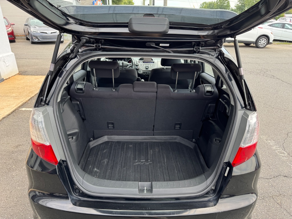 2010 Honda Fit - $11,000