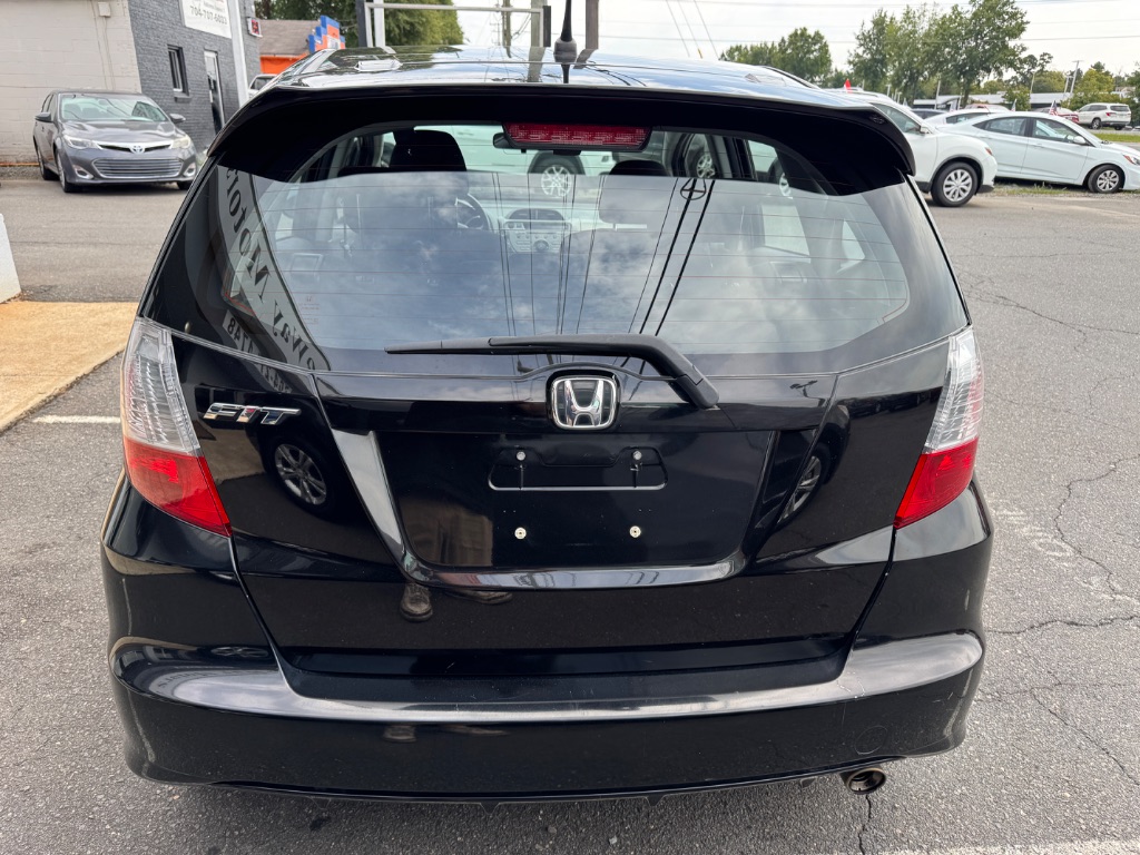 2010 Honda Fit - $11,000
