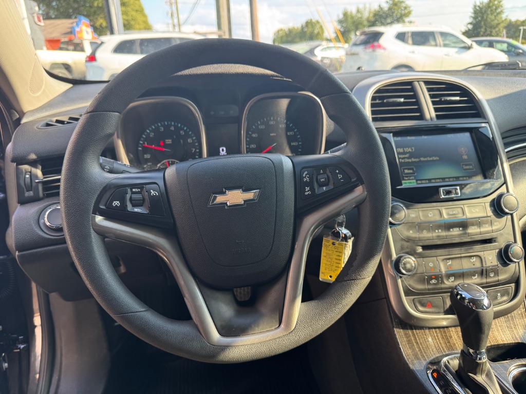 2015 Chevrolet Malibu - $11,000