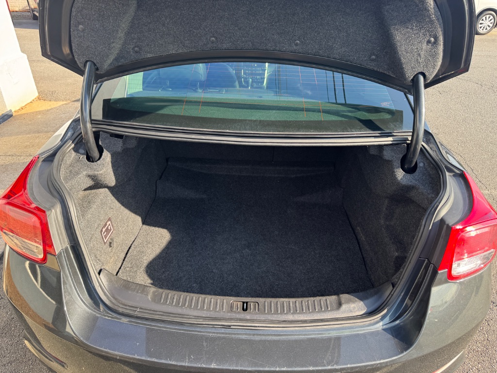 2015 Chevrolet Malibu - $11,000