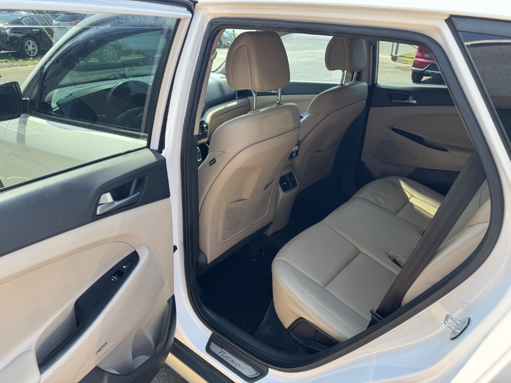 2017 Hyundai Tucson - $15,000