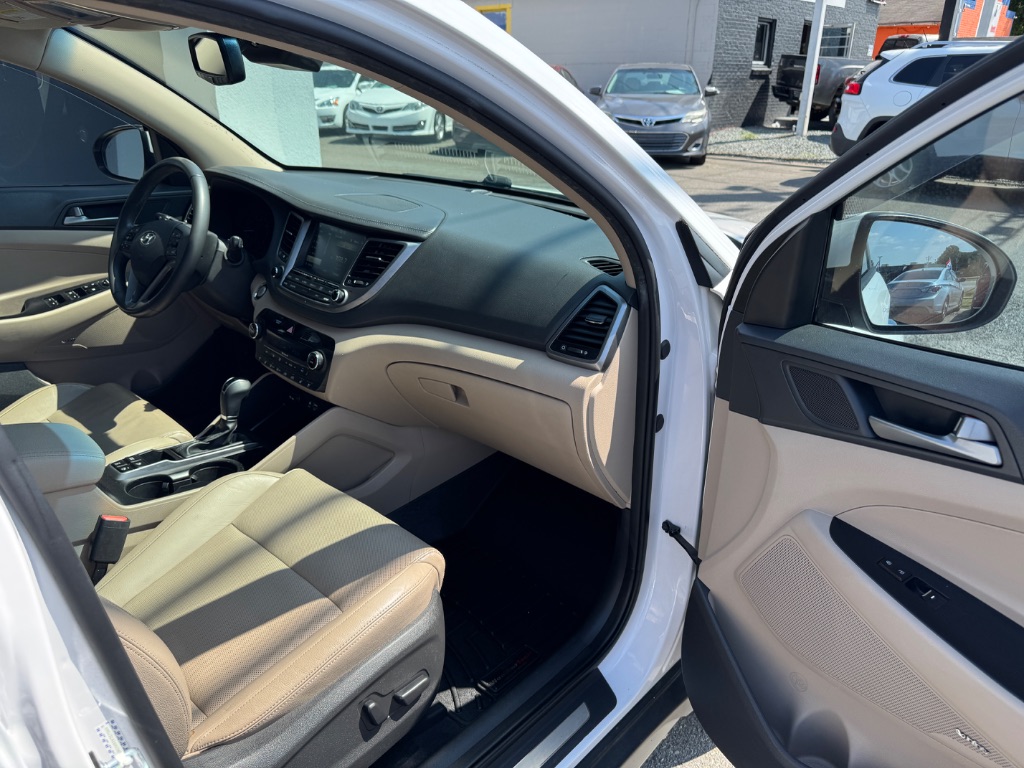 2017 Hyundai Tucson - $15,000