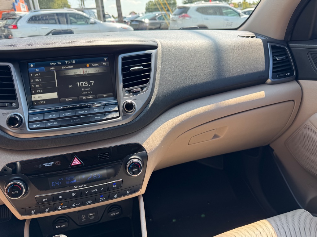 2017 Hyundai Tucson - $15,000