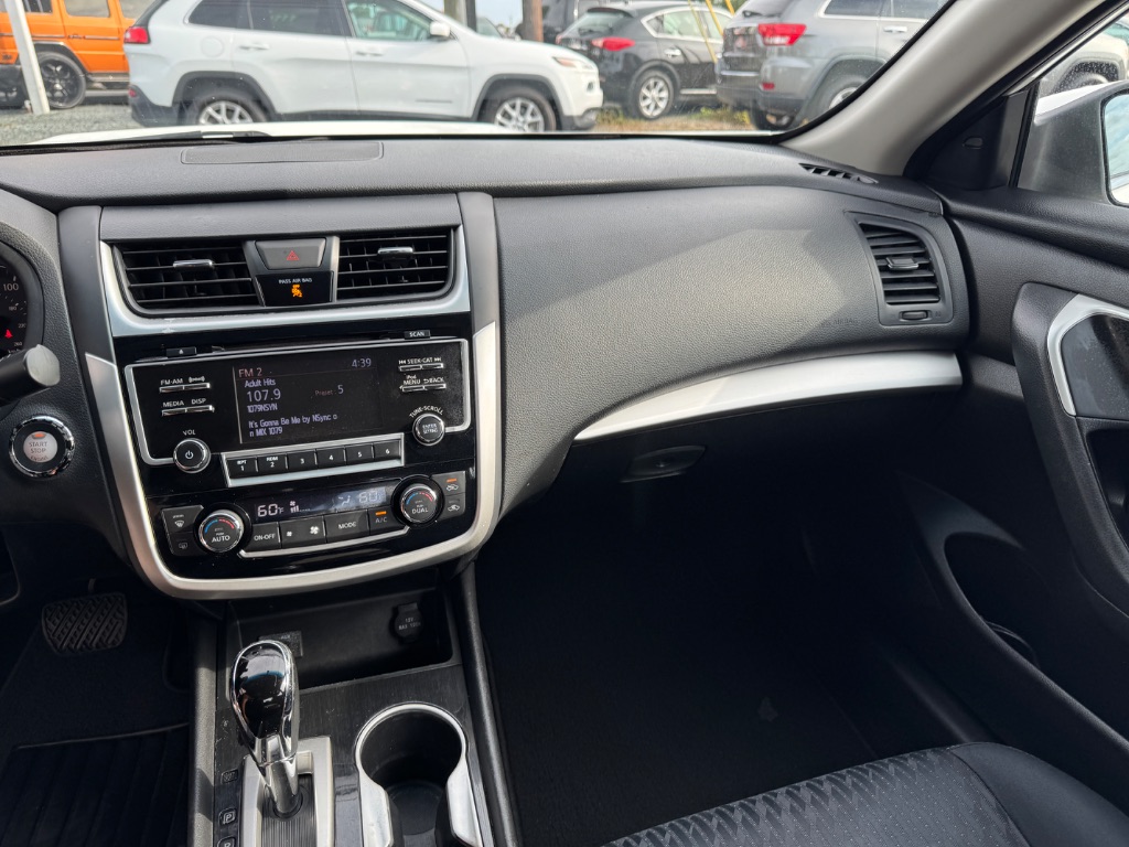 2018 Nissan Altima - $16,000