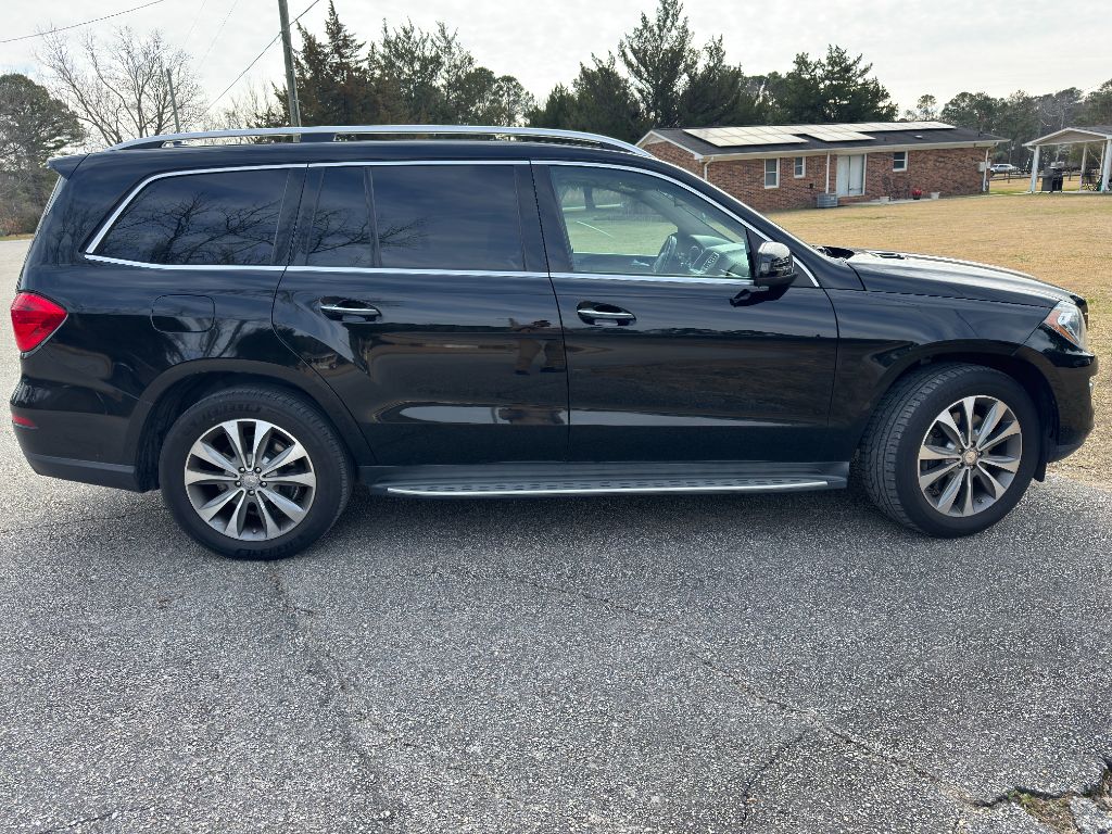 2013 Mercedes-Benz GL-Class - $12,995